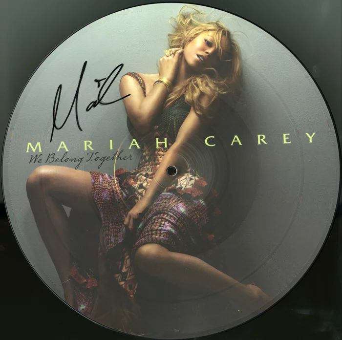 Mariah Carey autograph