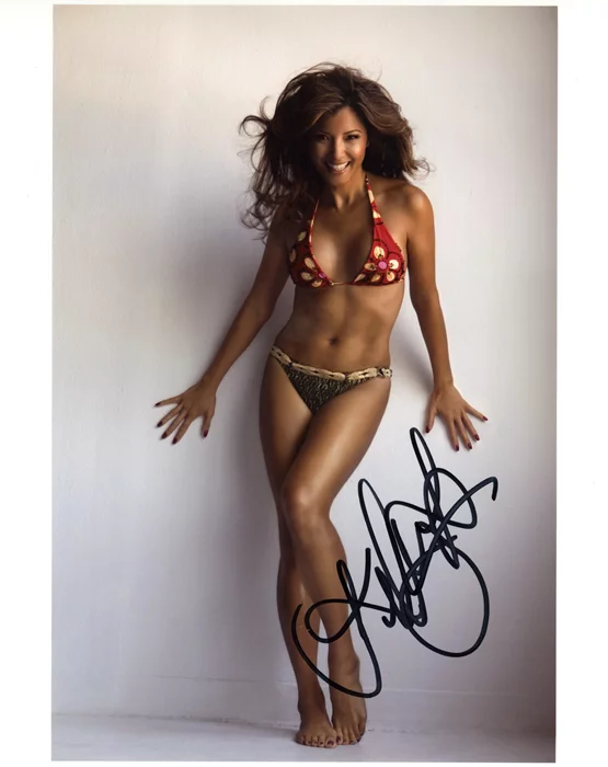 Kelly Hu autograph