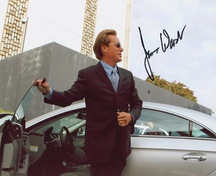 James Woods autograph