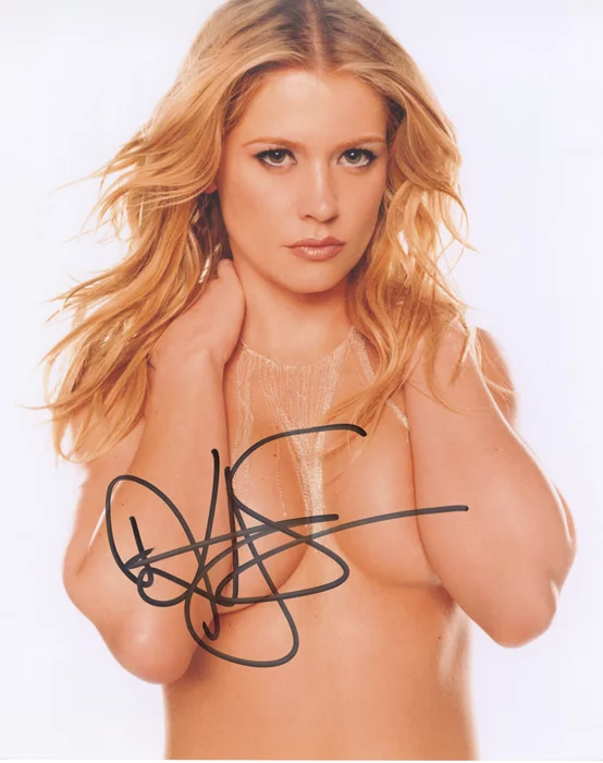 Kristy Swanson autograph