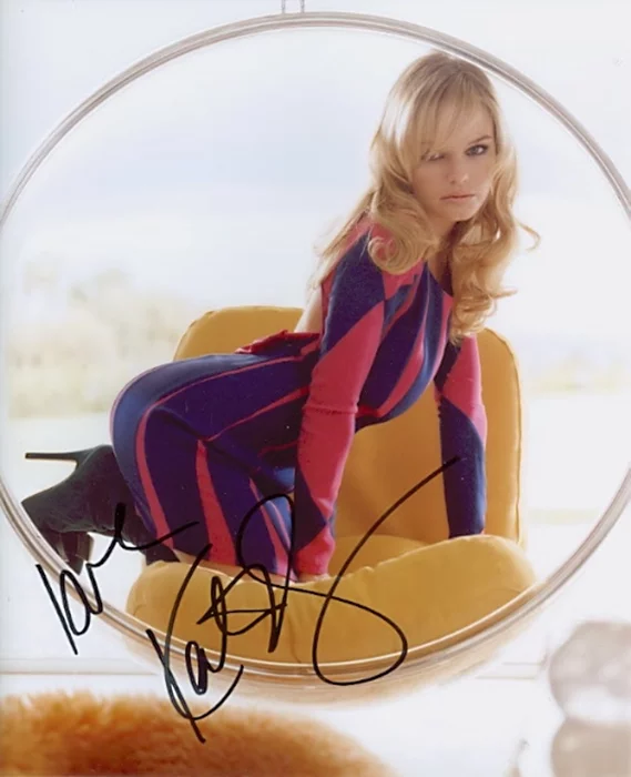 Kate Bosworth autograph