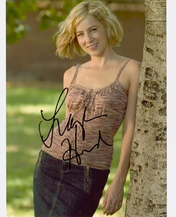 Traylor Howard autograph