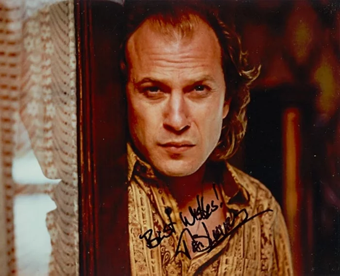 Ted Levine autograph