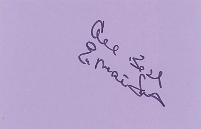 Eva Marie Saint autograph