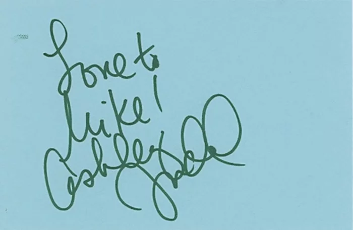 Ashley Judd autograph