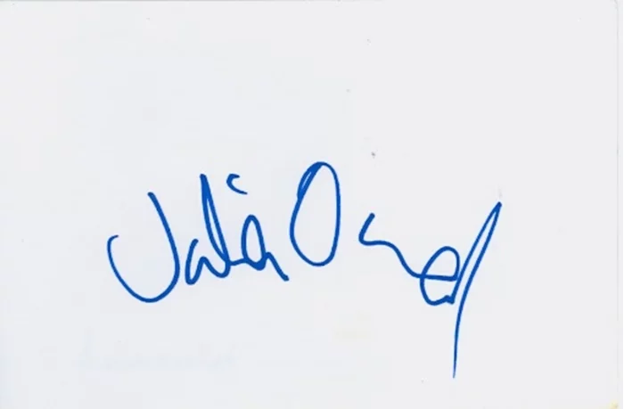 Julia Ormond autograph