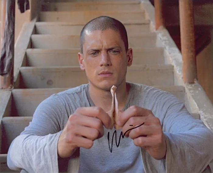 Wentworth Miller autograph