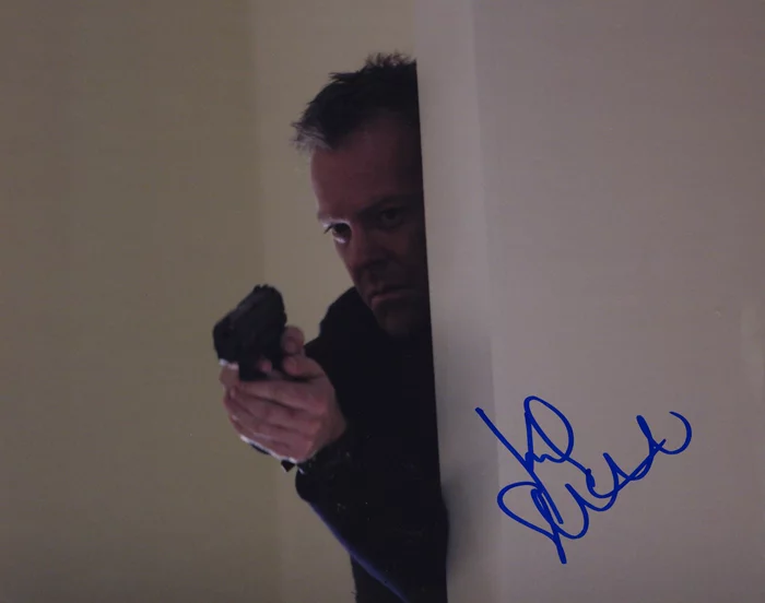 Kiefer Sutherland autograph