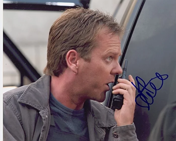 Kiefer Sutherland autograph