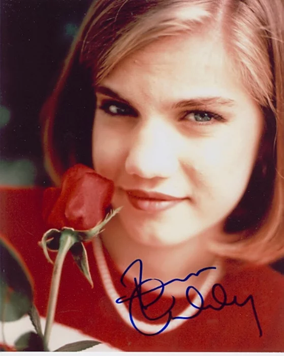 Anna Chlumsky autograph