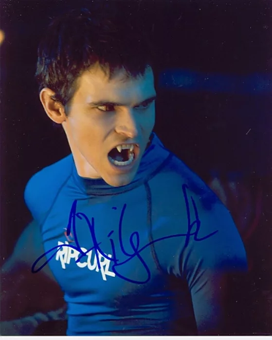 Tad Hilgenbrink autograph