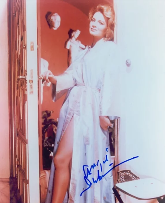 Angie Dickinson autograph