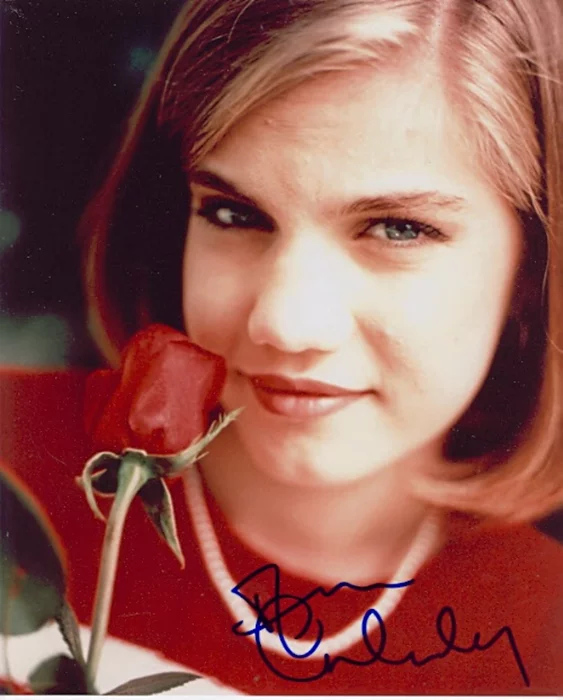 Anna Chlumsky autograph