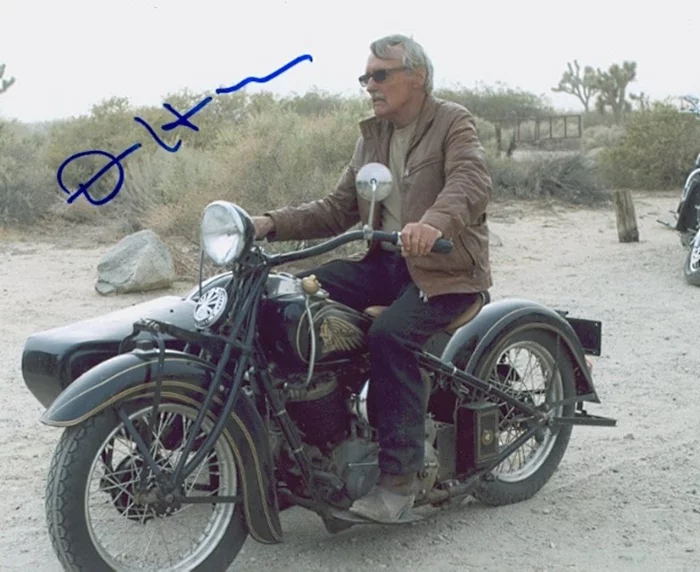 Dennis Hopper autograph