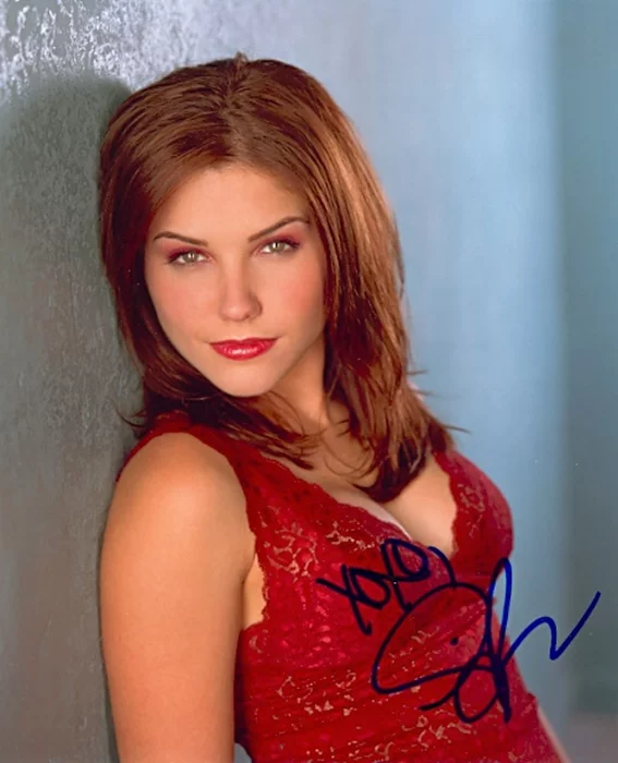 Sophia Bush autograph