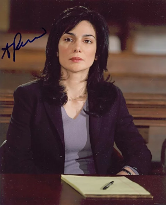 Annie Parisse autograph