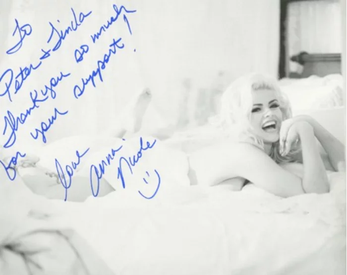Anna Nicole Smith autograph