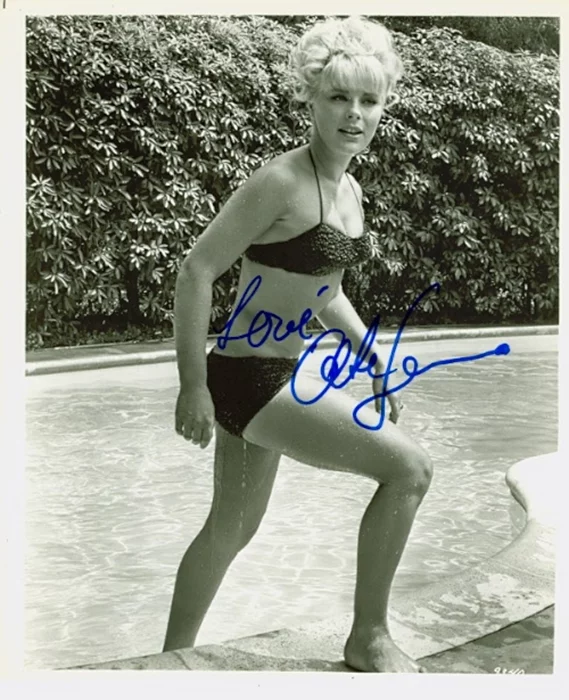 Elke Sommer autograph