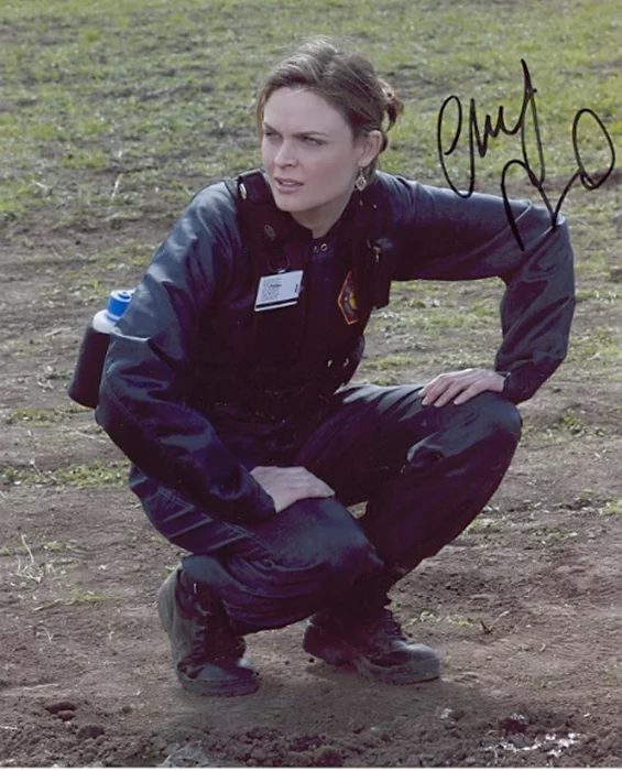 Emily Deschanel autograph