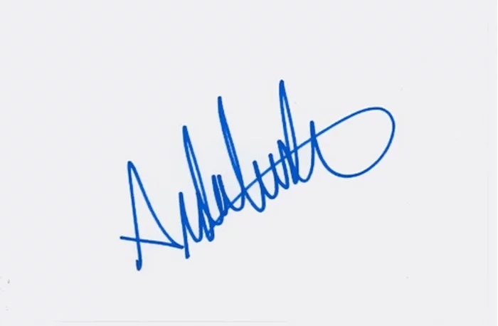 Aida Turturro autograph