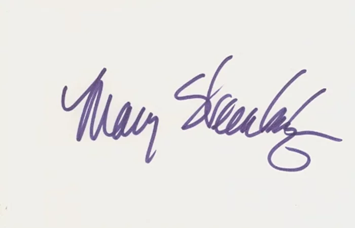 Mary Steenburgen autograph