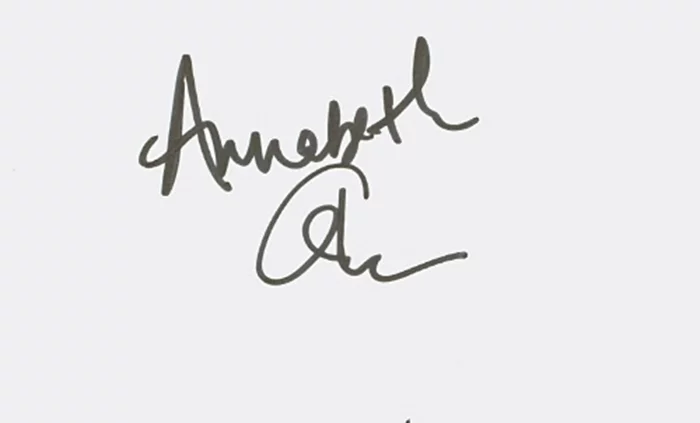 Annabeth Gish autograph