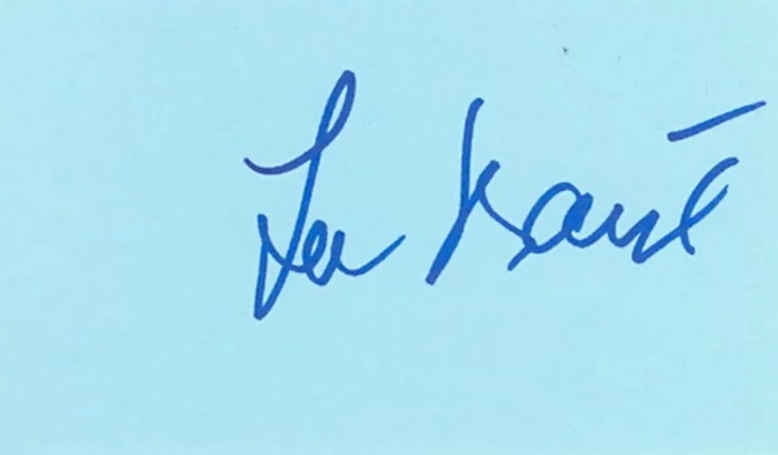 Lee Grant autograph