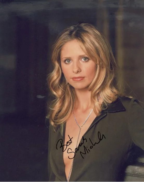 Sarah Michelle Gellar autograph