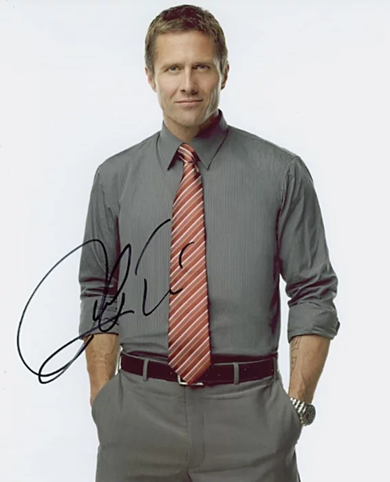 Rob Estes autograph