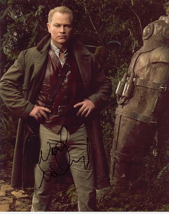Neal McDonough autograph