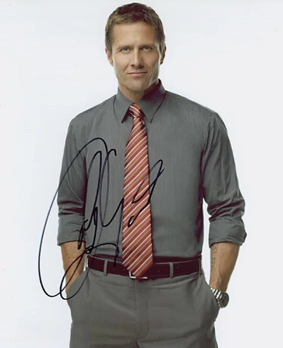 Rob Estes autograph