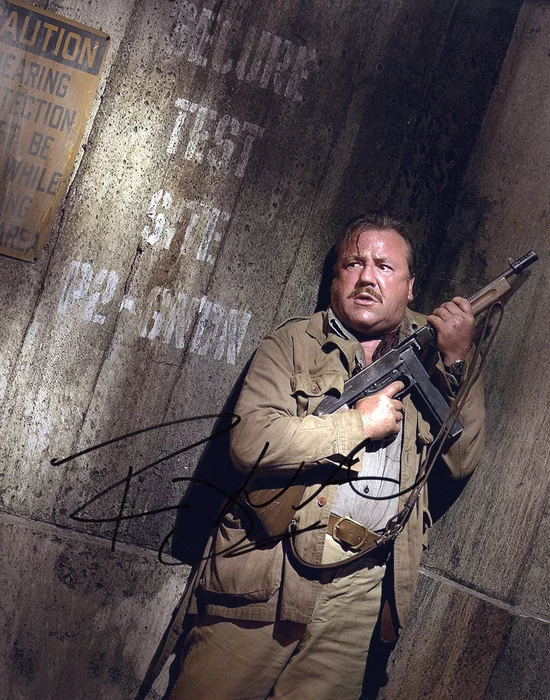 Ray Winstone autograph