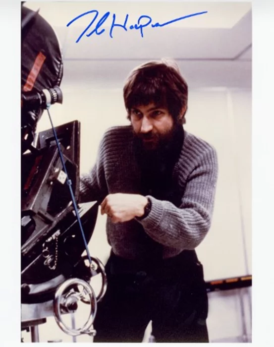 Tobe Hooper autograph