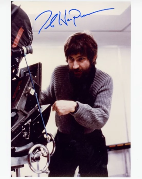 Tobe Hooper autograph
