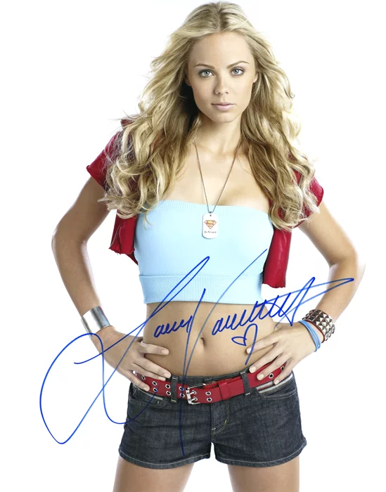 Laura Vandervoort autograph