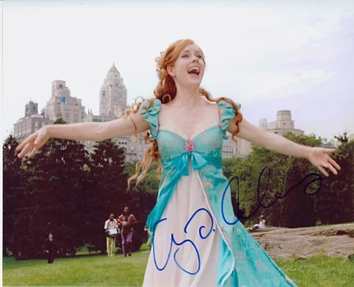 Amy Adams autograph