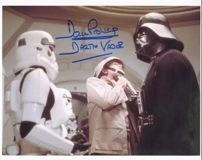 Dave Prowse autograph