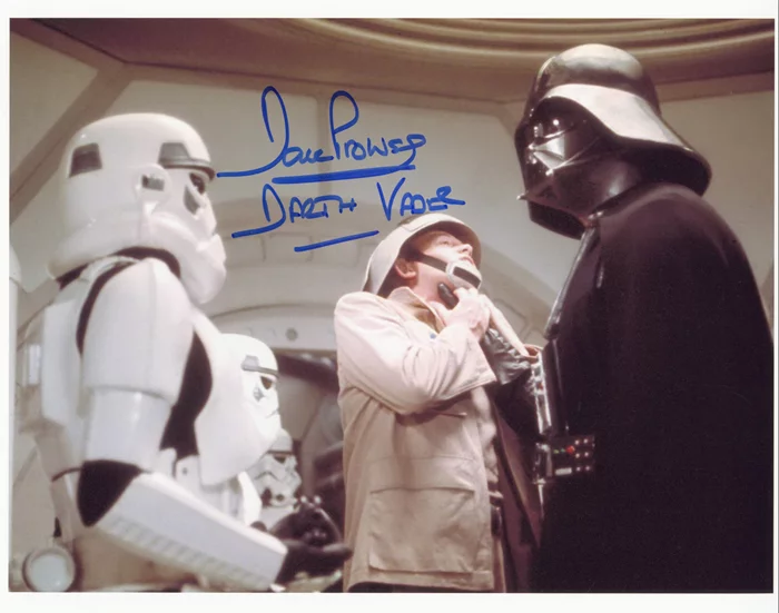 Dave Prowse autograph