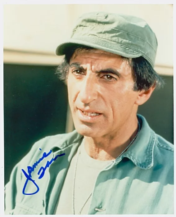 Jamie Farr autograph