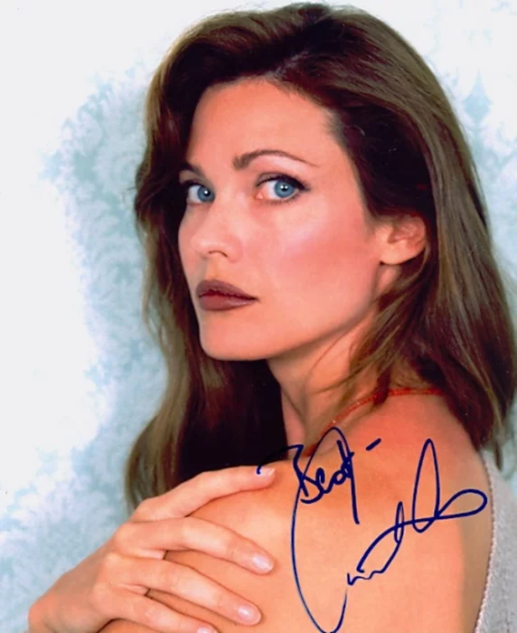 Carol Alt autograph
