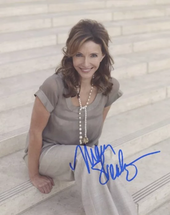 Mary Steenburgen autograph