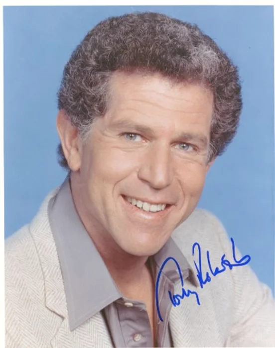 Tony Roberts autograph