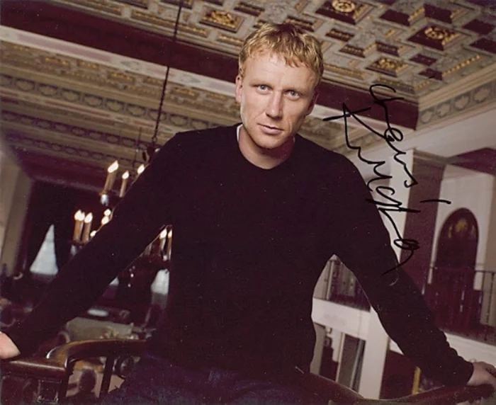 Kevin McKidd autograph