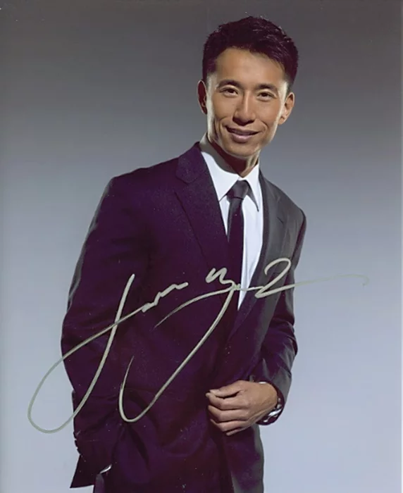 James Kyson Lee autograph