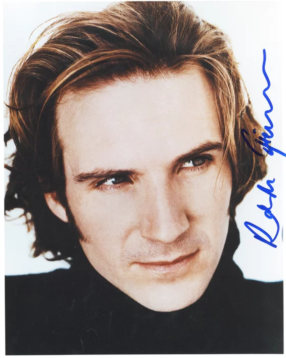 Ralph Fiennes autograph