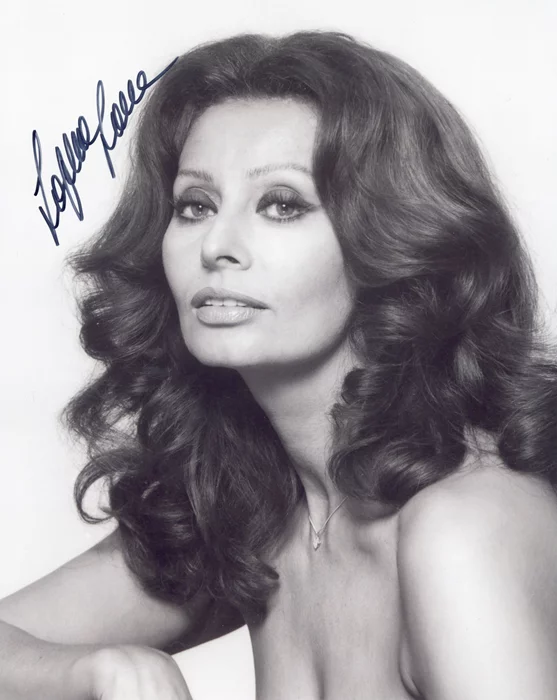 Sophia Loren autograph