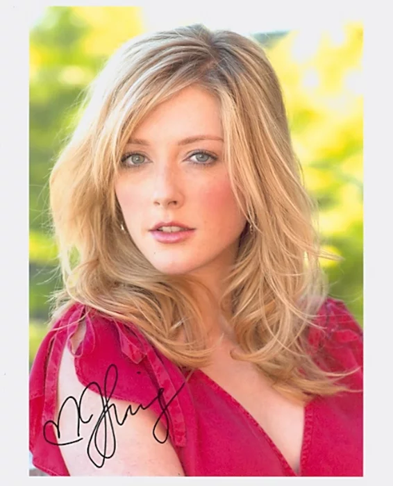 Jennifer Finnigan autograph