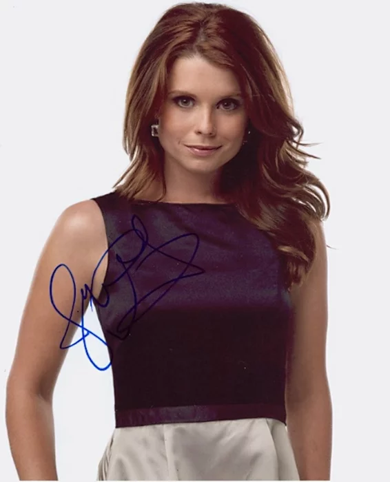 Joanna Garcia autograph