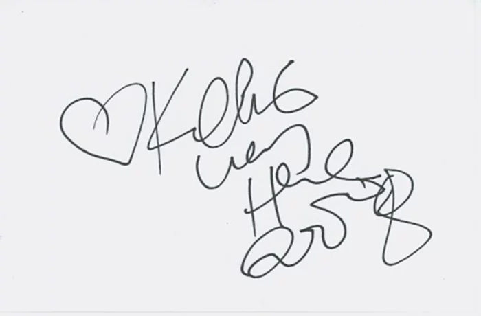 Kelis autograph