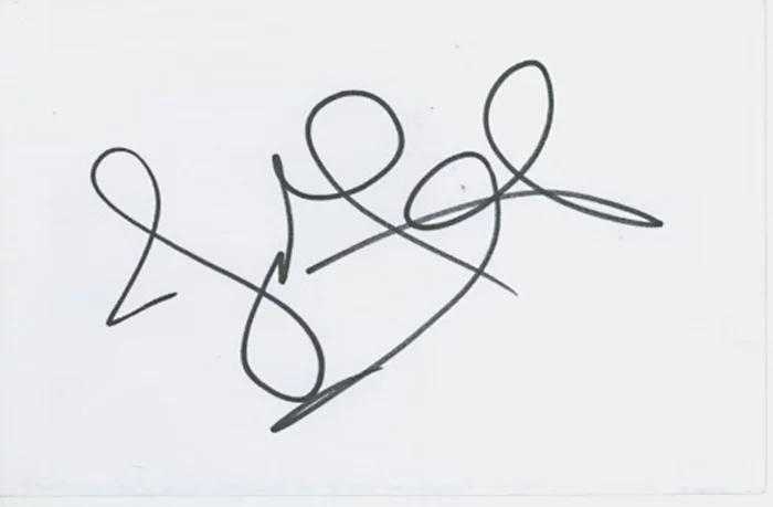 Joanna Garcia autograph